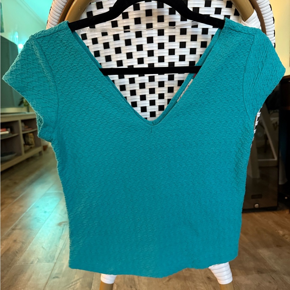 Vintage Y2K Kohl’s SO Teal Deep V-Neck Women's Crop Short Sleeve Top Size Medium